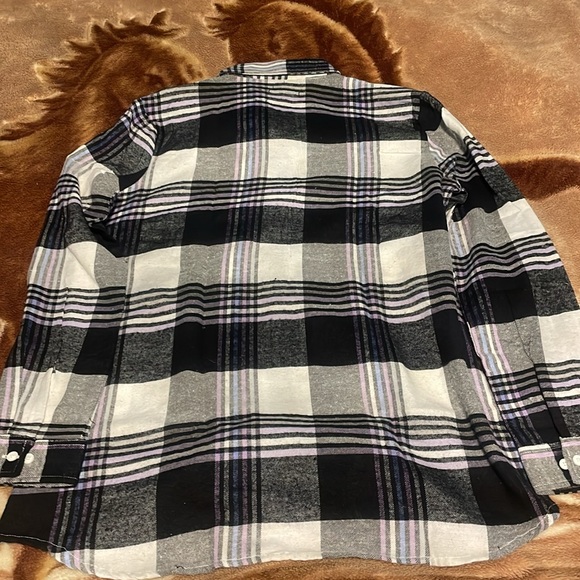 Cute purple flannel💜 - Picture 4 of 4